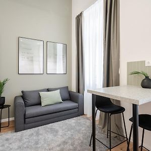Studio met een King Size Bed